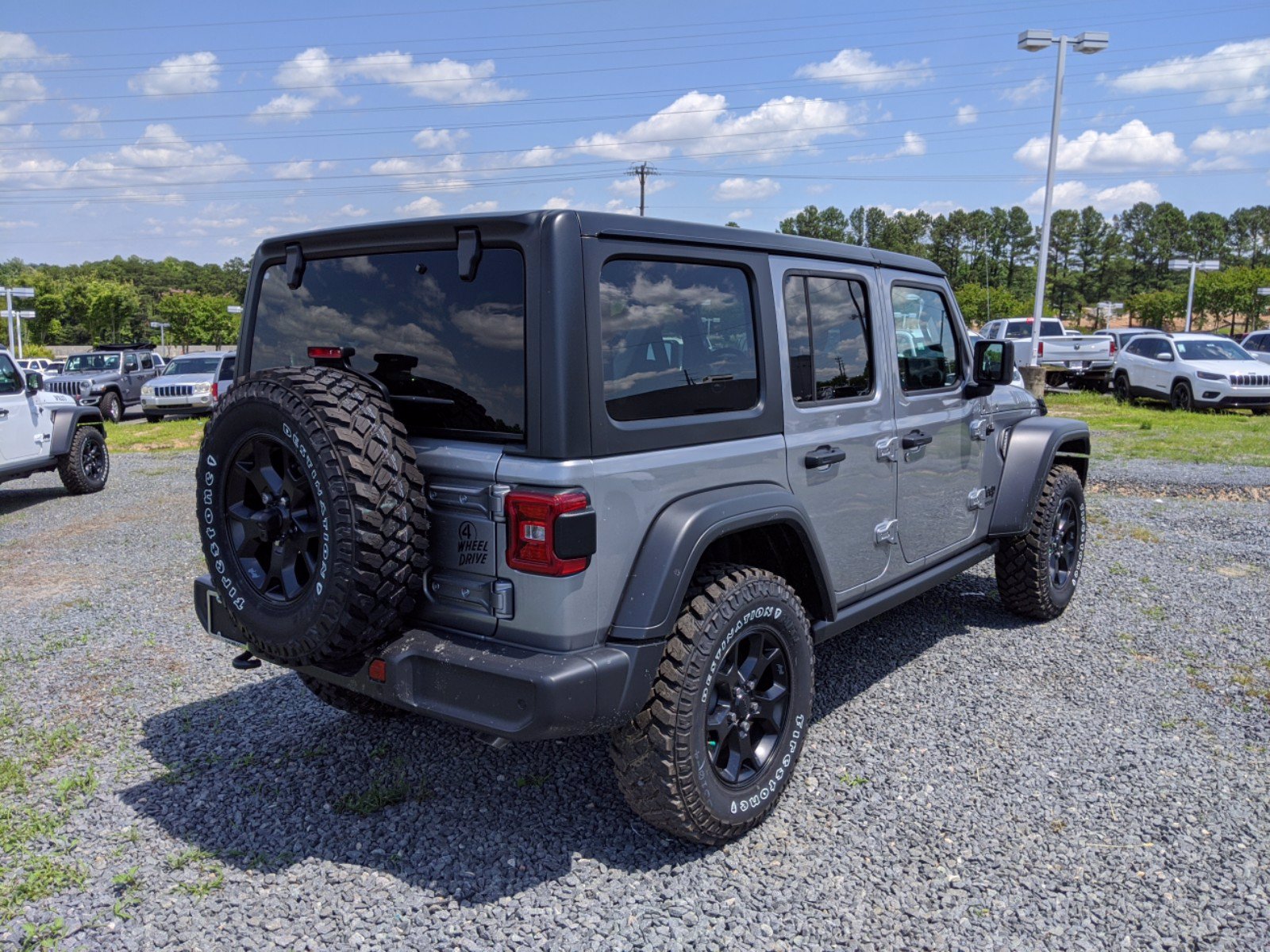 Jeep Wrangler Willys 2024